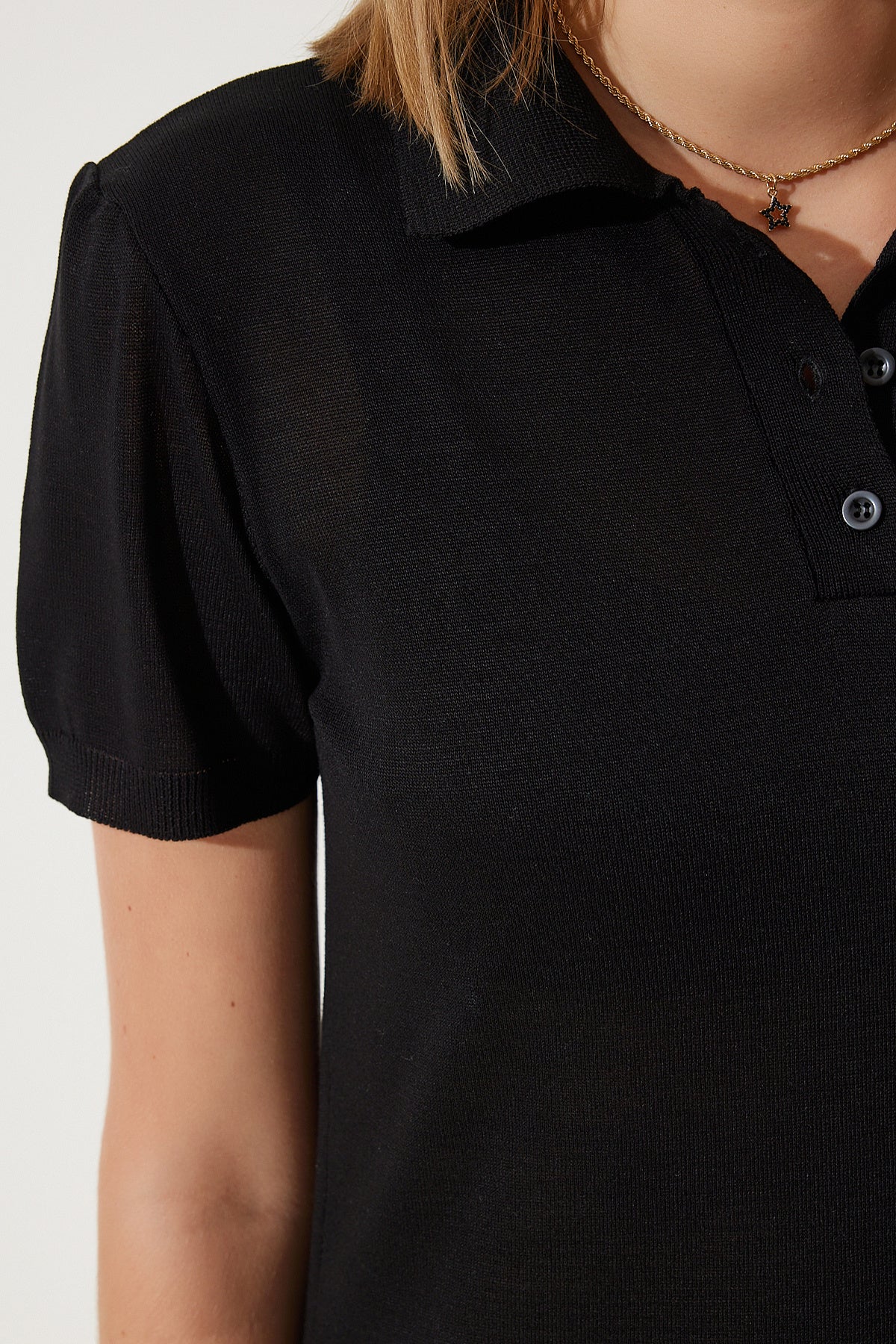 Siyah Polo Yaka Hafif Transparan Yazlık Triko Bluz YY00209