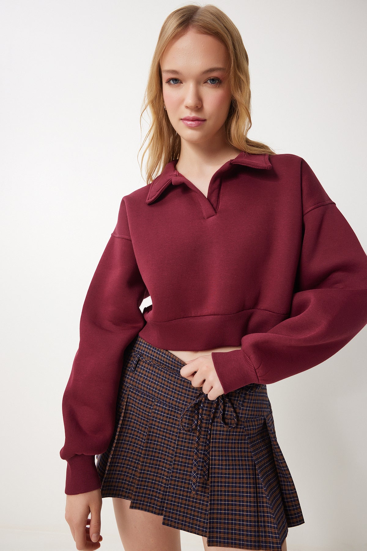 Bordo Polo Yaka Şardonlu Crop Örme Sweatshirt HW00014