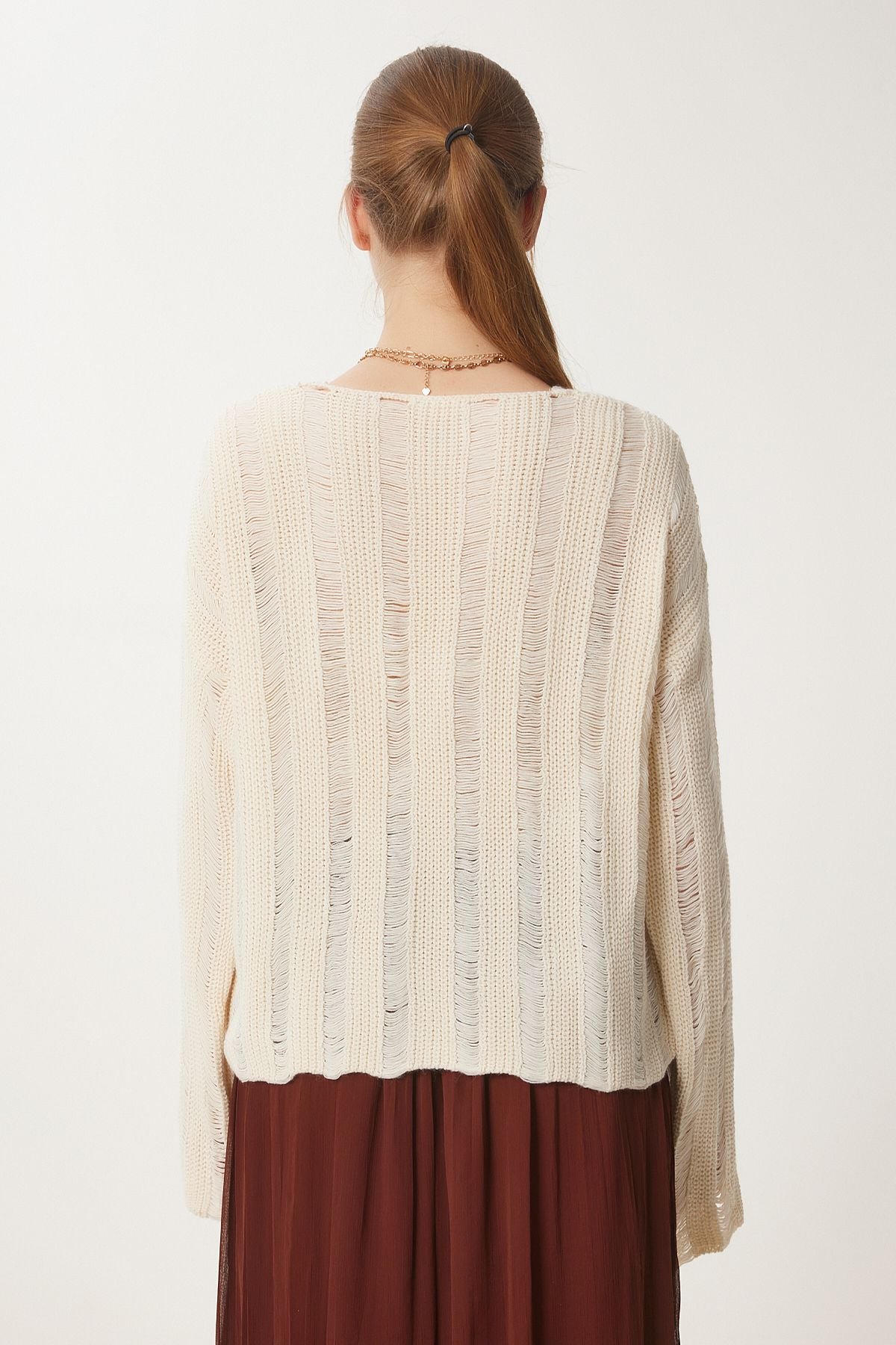 Krem Yırtık Detaylı Oversize Triko Kazak Kİ00105