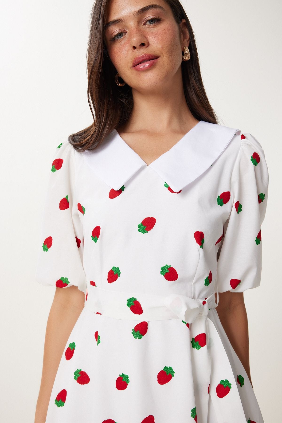 Ekru Çilekli Kuşaklı Mini Dokuma Elbise DK00175