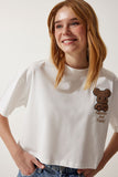 Ekru Ayıcık Armalı Crop Örme T-Shirt HF00455