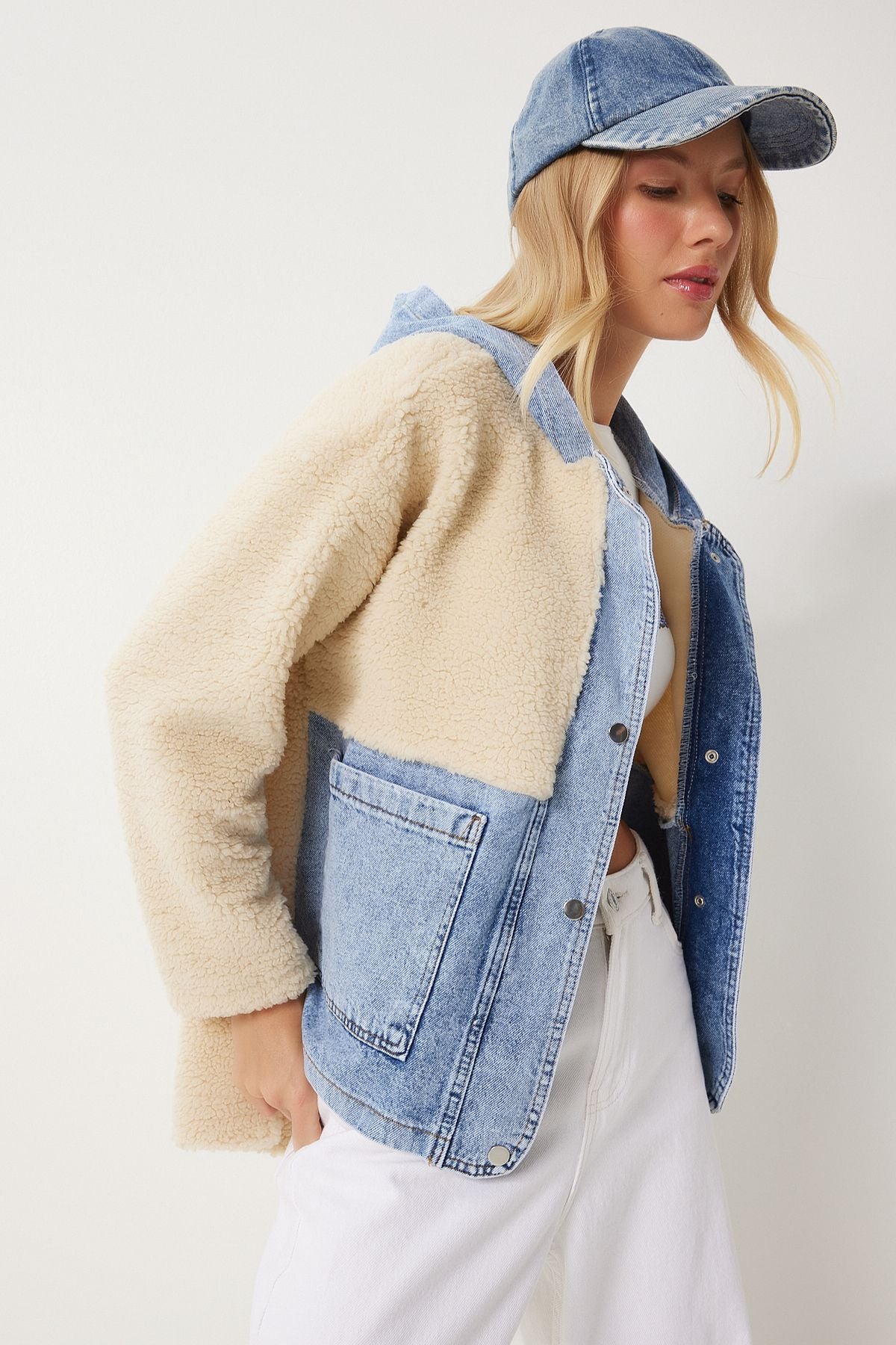 Krem Mavi Kapüşonlu Denim Detaylı Peluş Ceket NT00435