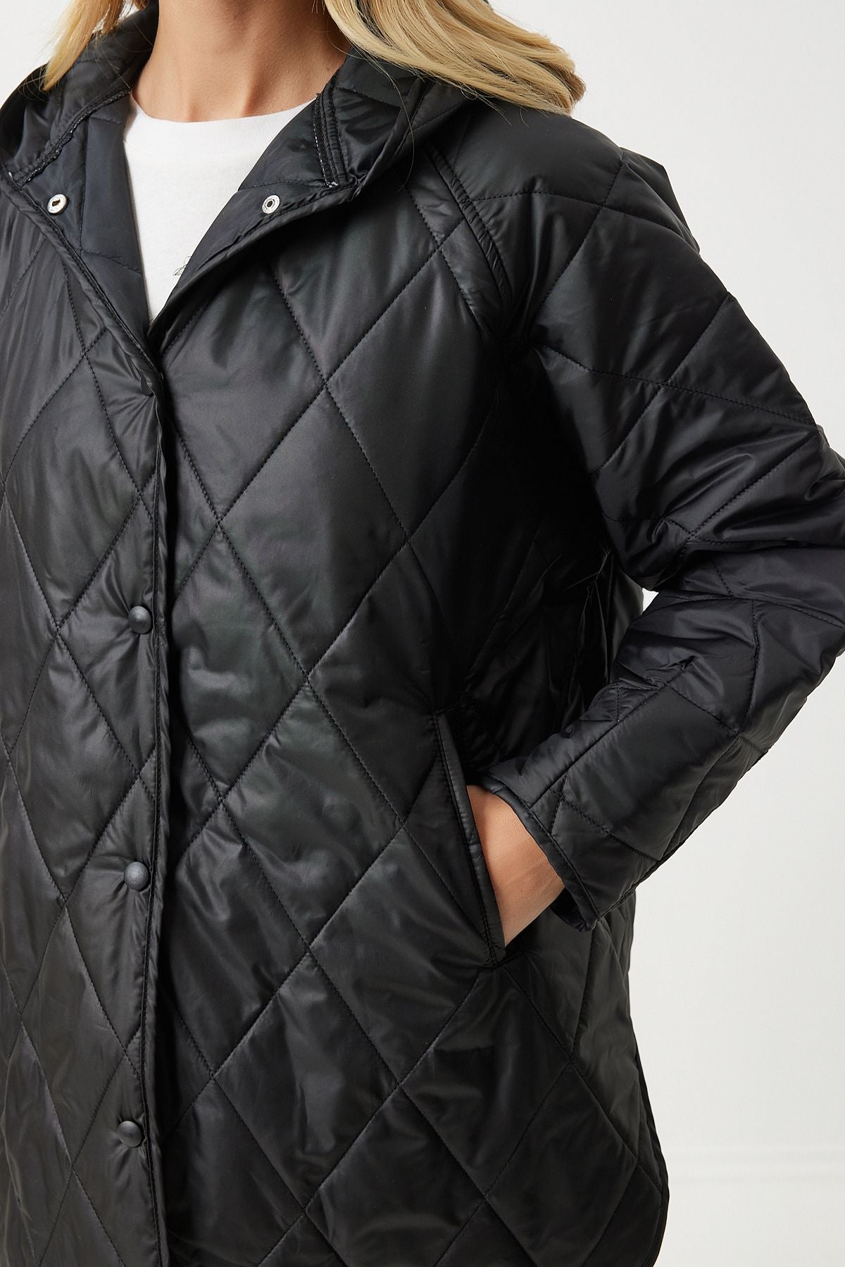 Siyah Kapüşonlu Kapitone Oversize Mont  FN02905