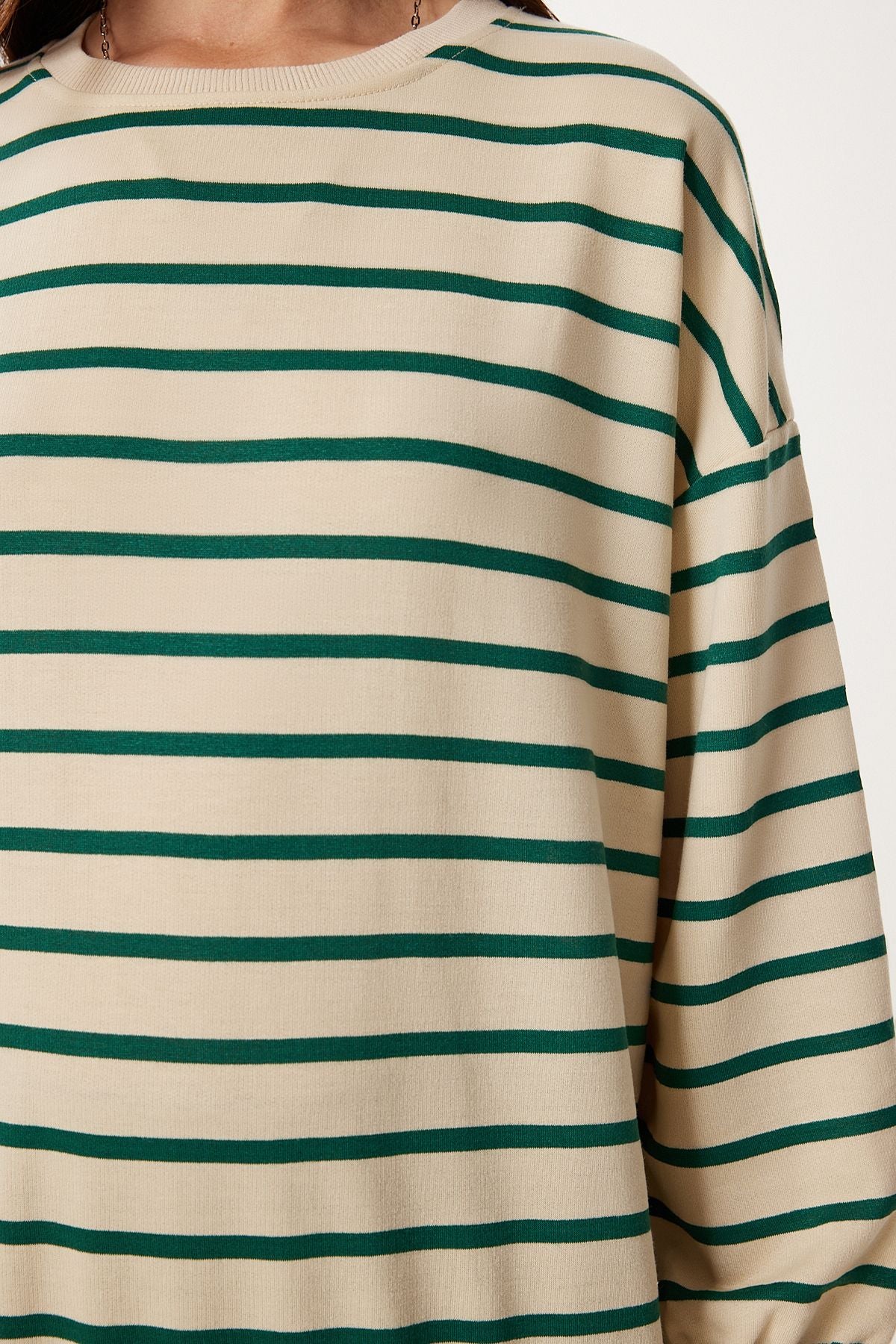 Krem Yeşil Çizgili Oversize Örme Sweatshirt ZV00339