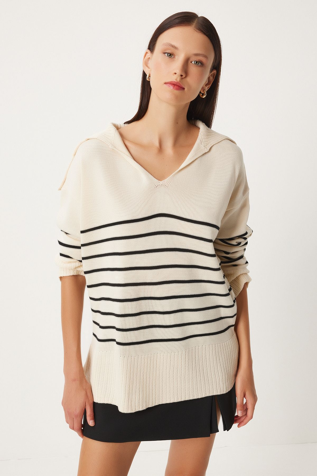 Krem Şal Yaka Çizgili Oversize Triko Kazak  FN03345