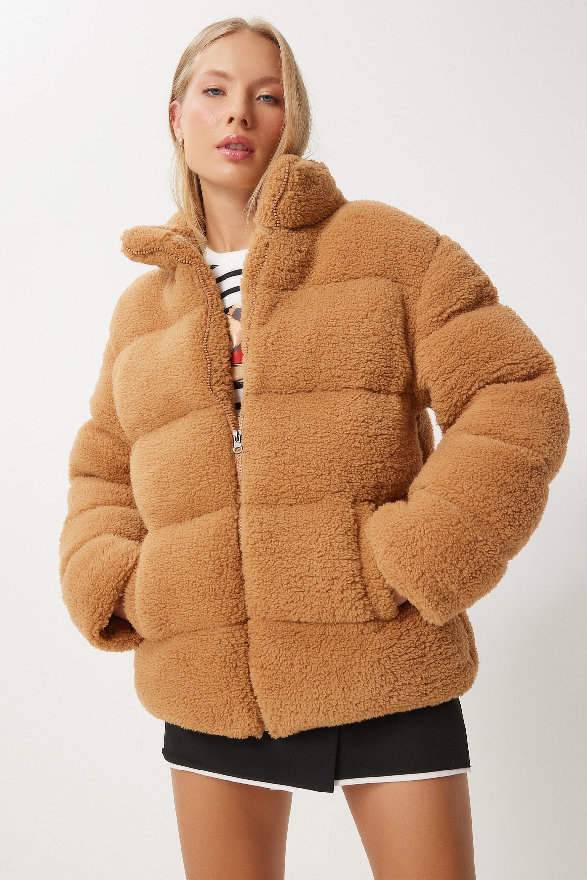 Taba Dik Yaka Peluş Şişme Mont QA00002