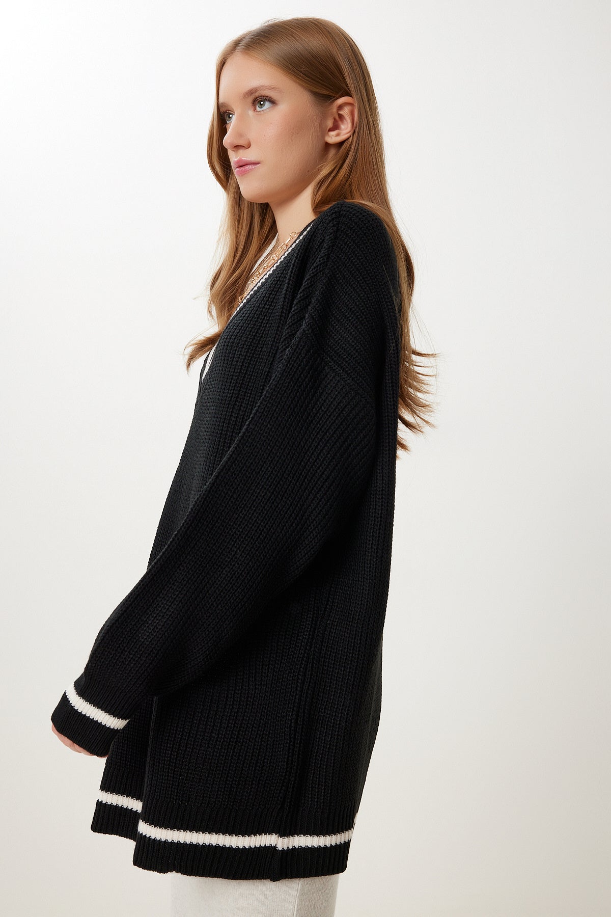 Siyah V Yaka Oversize Uzun Triko Kazak  BP00140