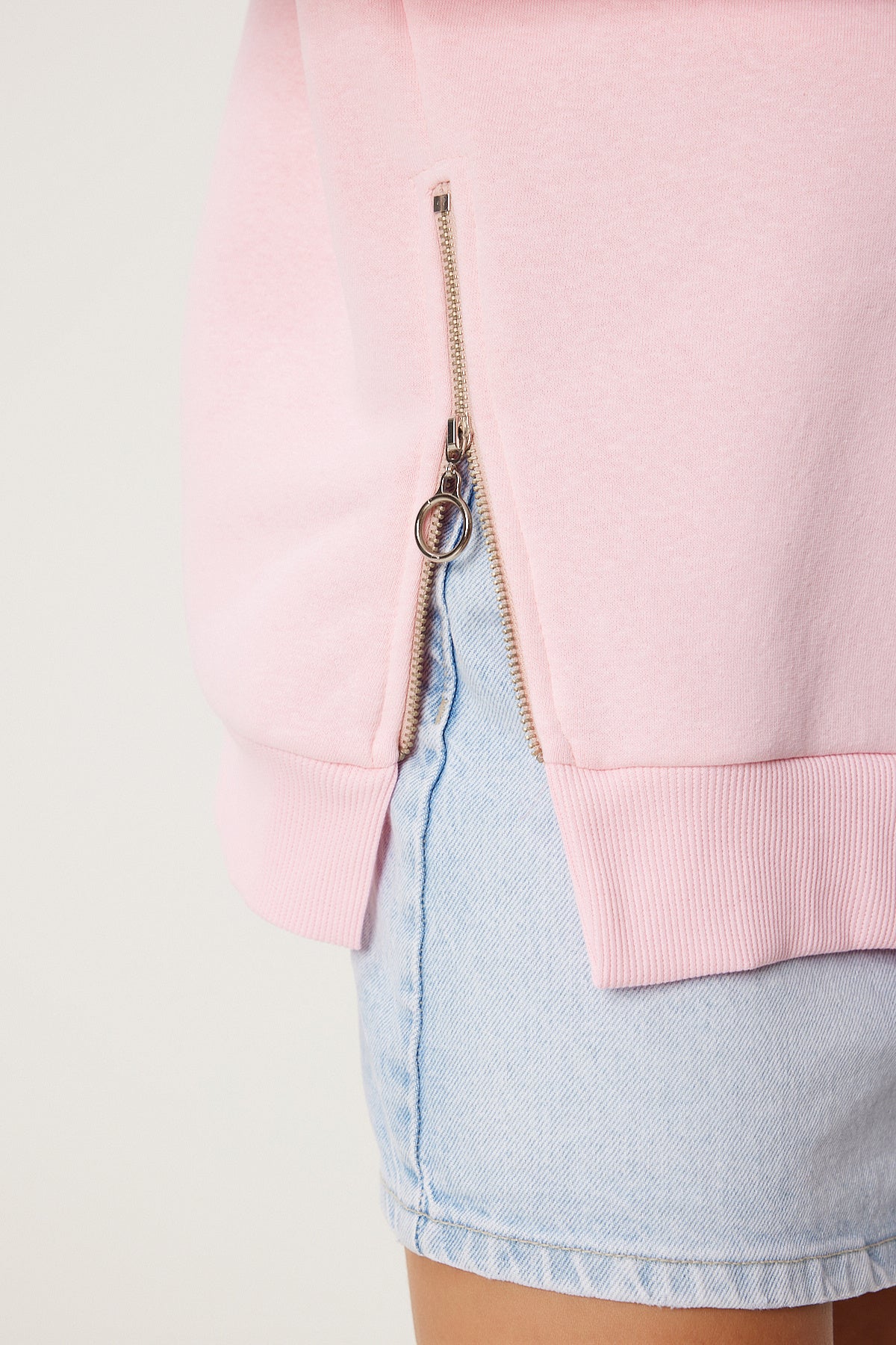 Pembe Fermuar Detaylı Şardonlu Örme Sweatshirt UB00148