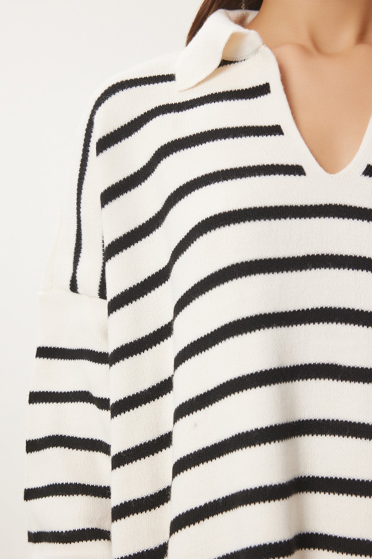 Kemik Polo Yaka Crop Triko Kazak  US00293