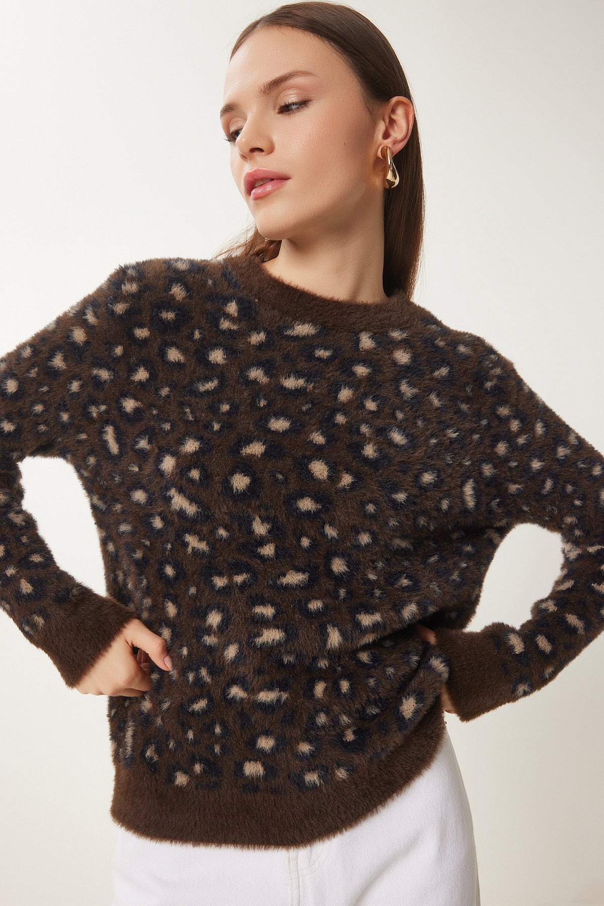 Kahverengi Siyah Leopar Desenli Sakallı Triko Kazak PF00106