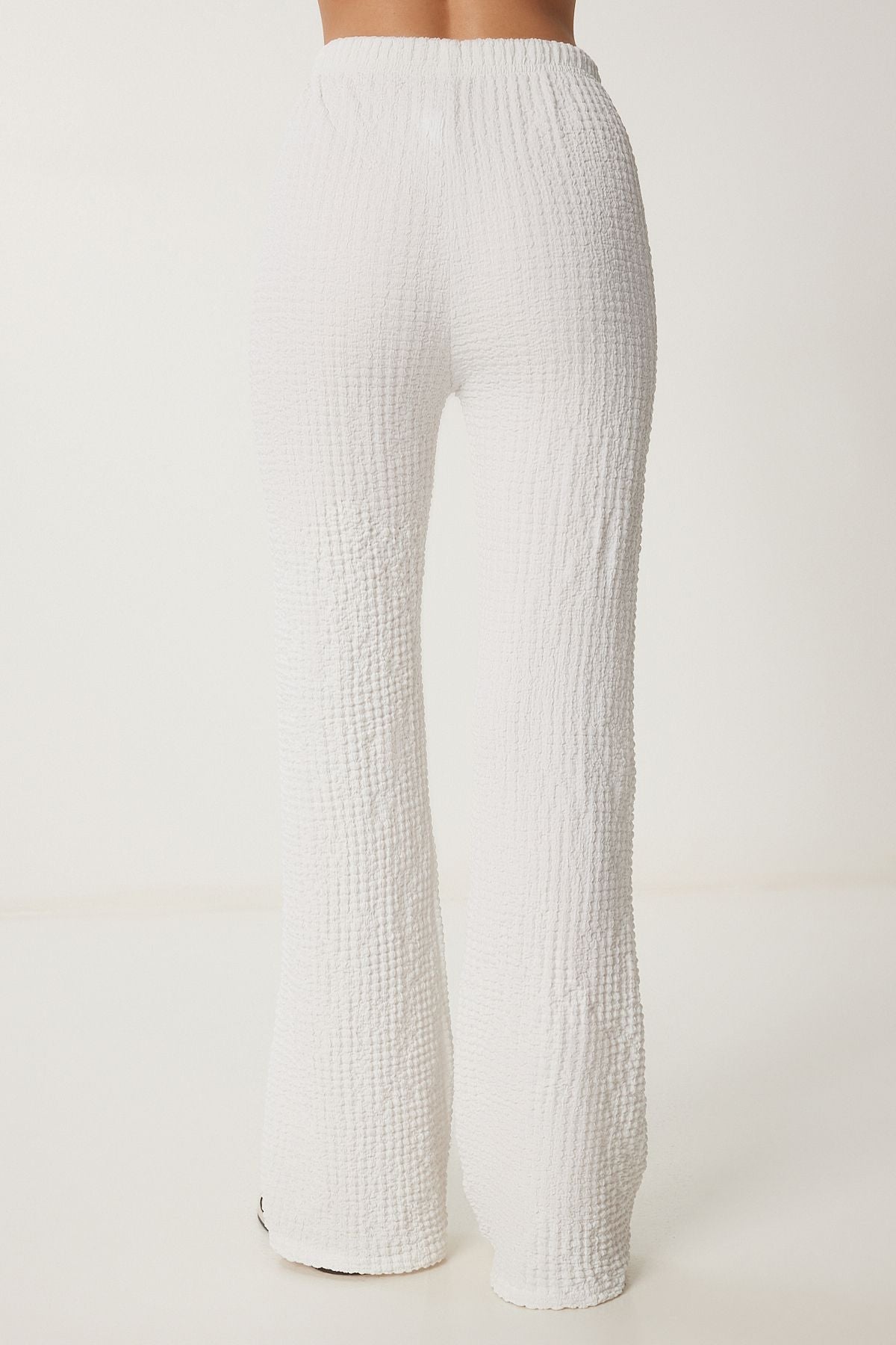 Beyaz Dokulu Geniş Paça Yazlık Örme Pantolon ZV00272