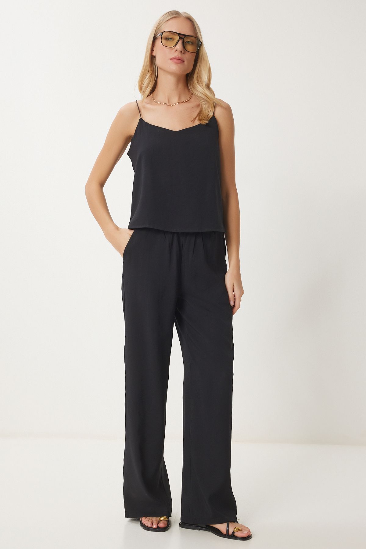 Siyah Askılı Dokuma Bluz Pantolon Takım MC00293