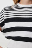Beyaz Siyah Çizgili Crop Triko Bluz YY00264