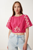 Koyu Pembe Balon Kollu İşlemeli Crop Poplin Bluz TP00082