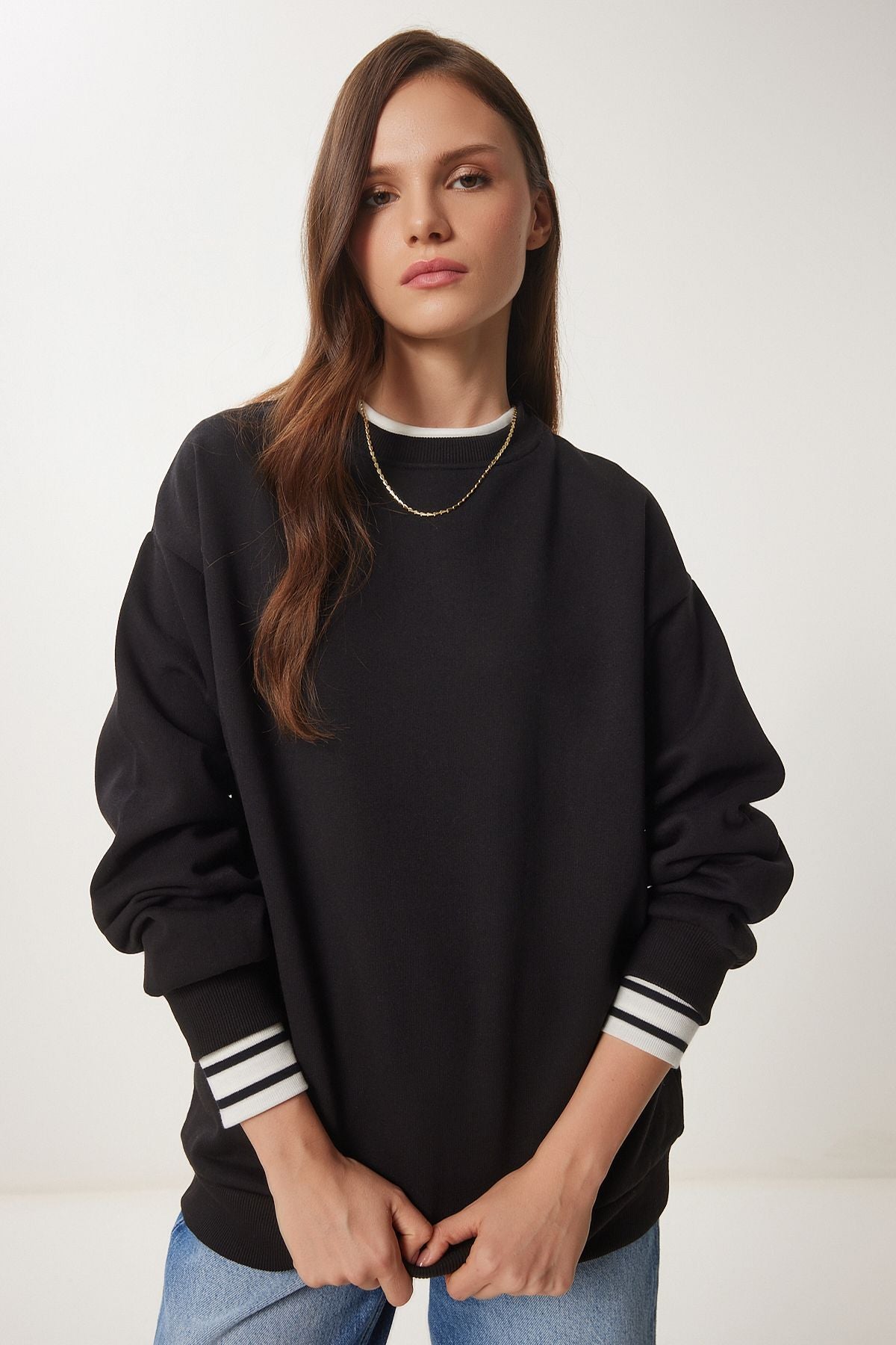 Siyah Şardonlu Basic Sweatshirt OW00001