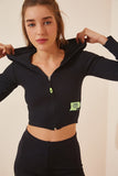 Canlı Siyah Kapüşonlu Fermuarlı Crop Sweatshirt YK00011
