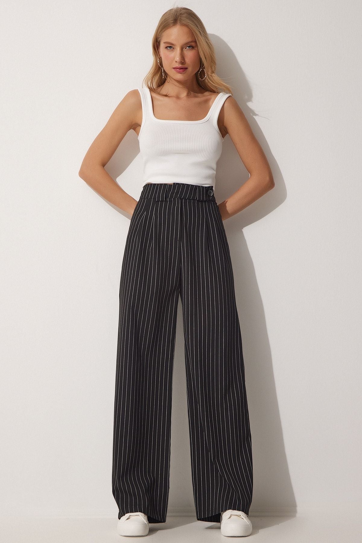 Siyah Pilili Bol Paça Pantolon GK00008