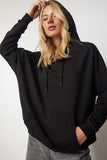 Siyah Kapüşonlu Cepli Basic Sweatshirt SM00152