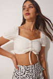 Beyaz Keten Karışımlı Büzgülü Crop Bluz BV00065