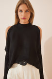 Siyah Cut Out Detaylı Oversize Triko Kazak AS00015