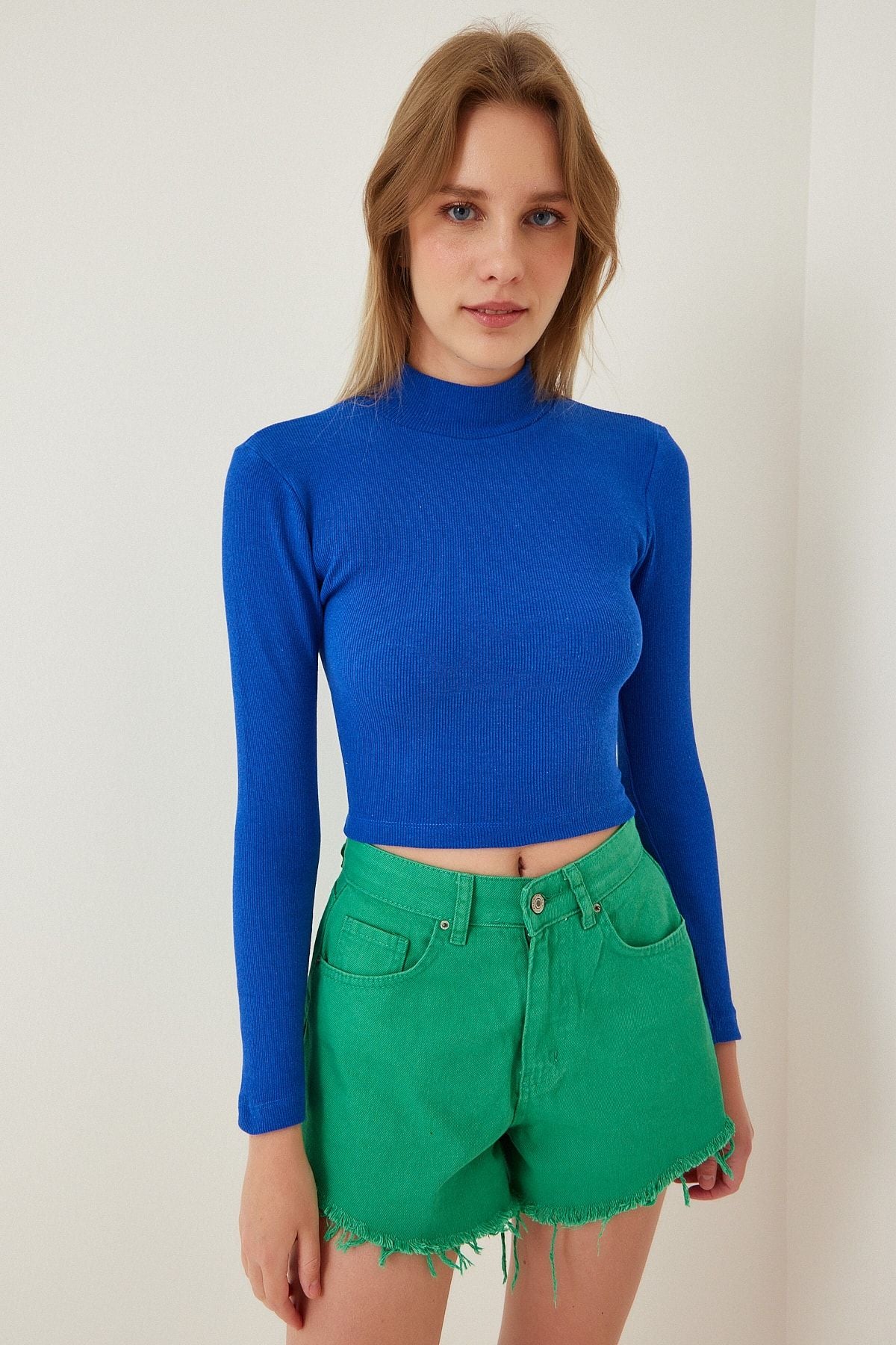 Canlı Mavi Fitilli Balıkçı Yaka Crop Örme Bluz GT00059