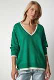 Yeşil V Yaka Oversize Triko Kazak BV00081