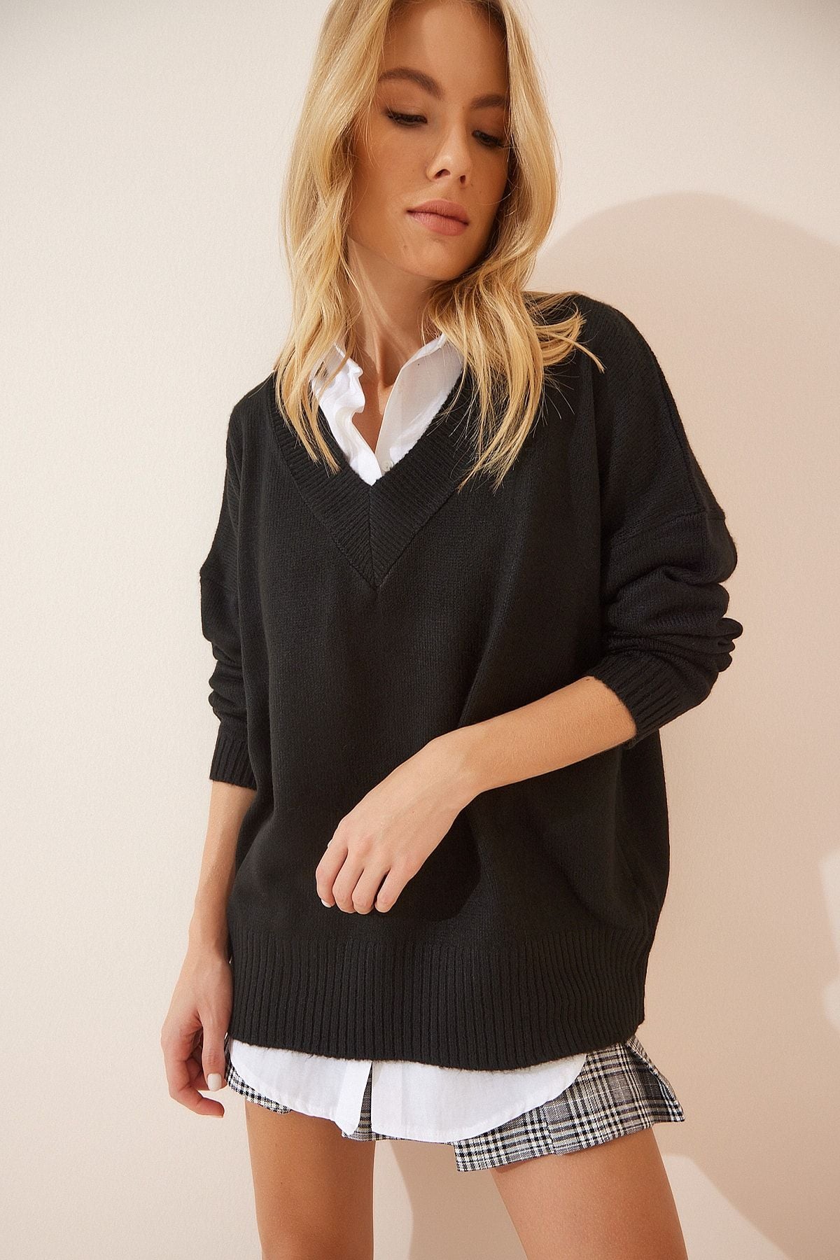 Siyah V Yaka Oversize Triko Kazak  BV00003