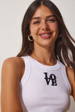 Beyaz Halter Yaka Nakışlı Fitilli Crop Örme Bluz US00904