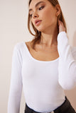 Beyaz U Yaka Fitilli Örme Bluz GT00212