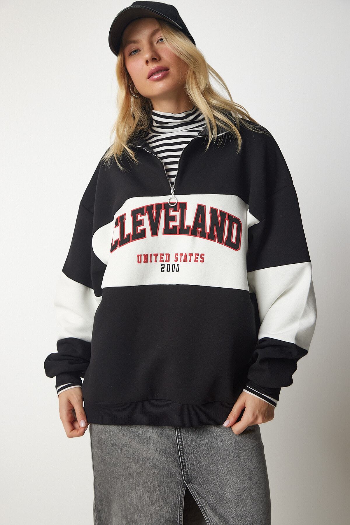Siyah Beyaz Blok Renkli Baskılı Oversize Sweatshirt HF00439