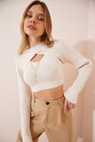 Krem Balıkçı Yaka Triko Atlet Crop Takım MT00110