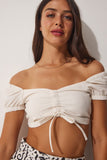 Beyaz Keten Karışımlı Büzgülü Crop Bluz BV00065