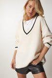 Ekru V Yaka Oversize Uzun Triko Kazak  BP00140