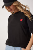 Siyah Kalp Nakışlı Pamuklu Oversize T-Shirt CR00405