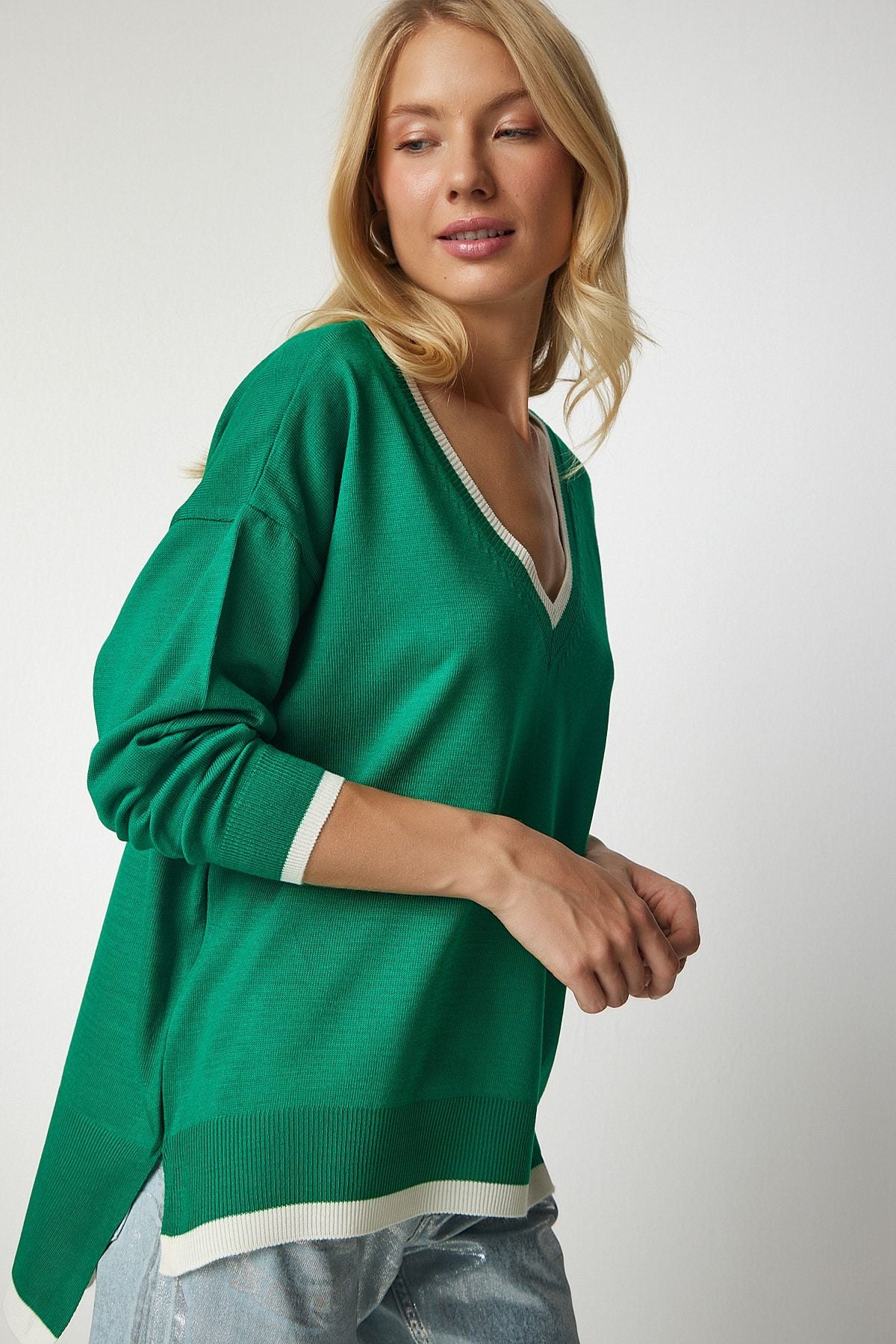 Yeşil V Yaka Oversize Triko Kazak BV00081