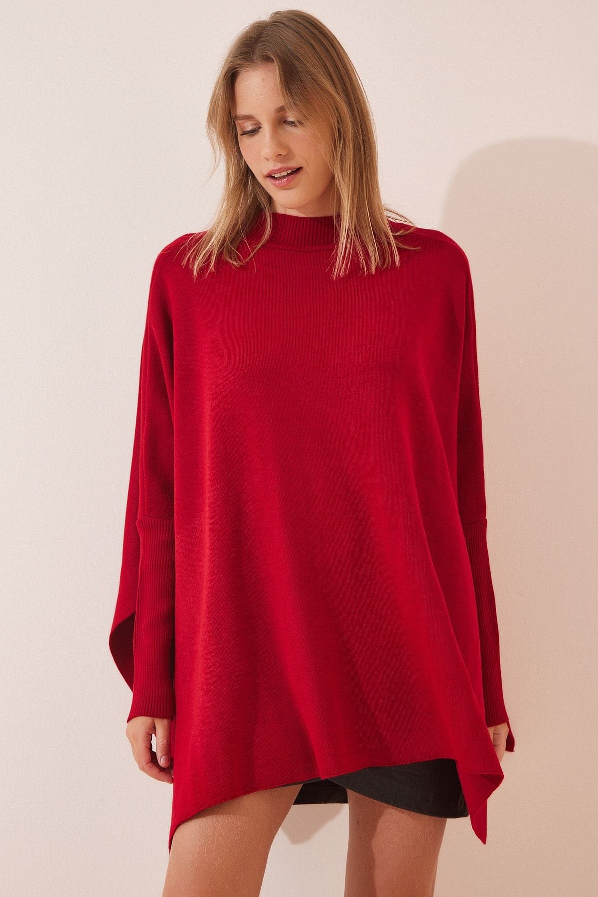 Kırmızı Yandan Yırtmaçlı Oversize Panço Kazak YY00005