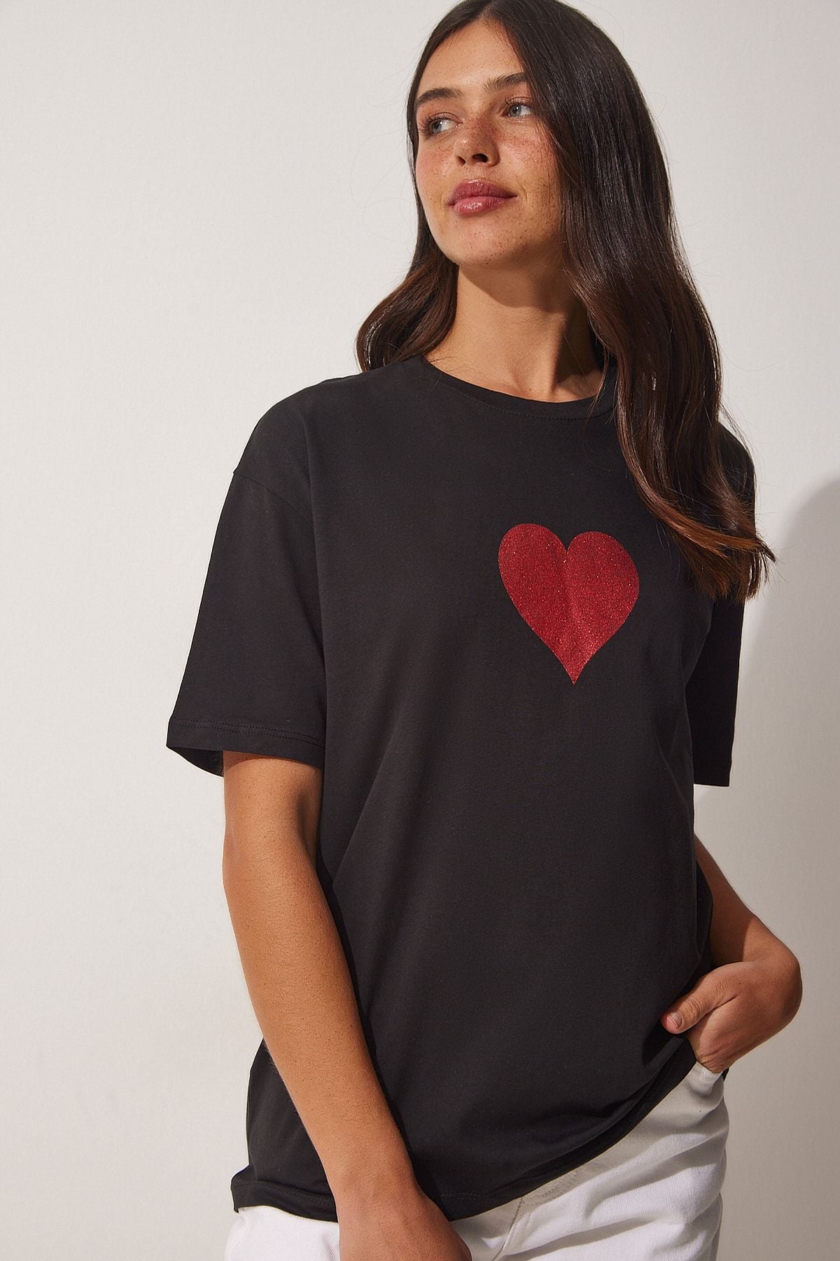 Siyah Işıltılı Kalp Baskılı Oversize Örme T-Shirt DR00077