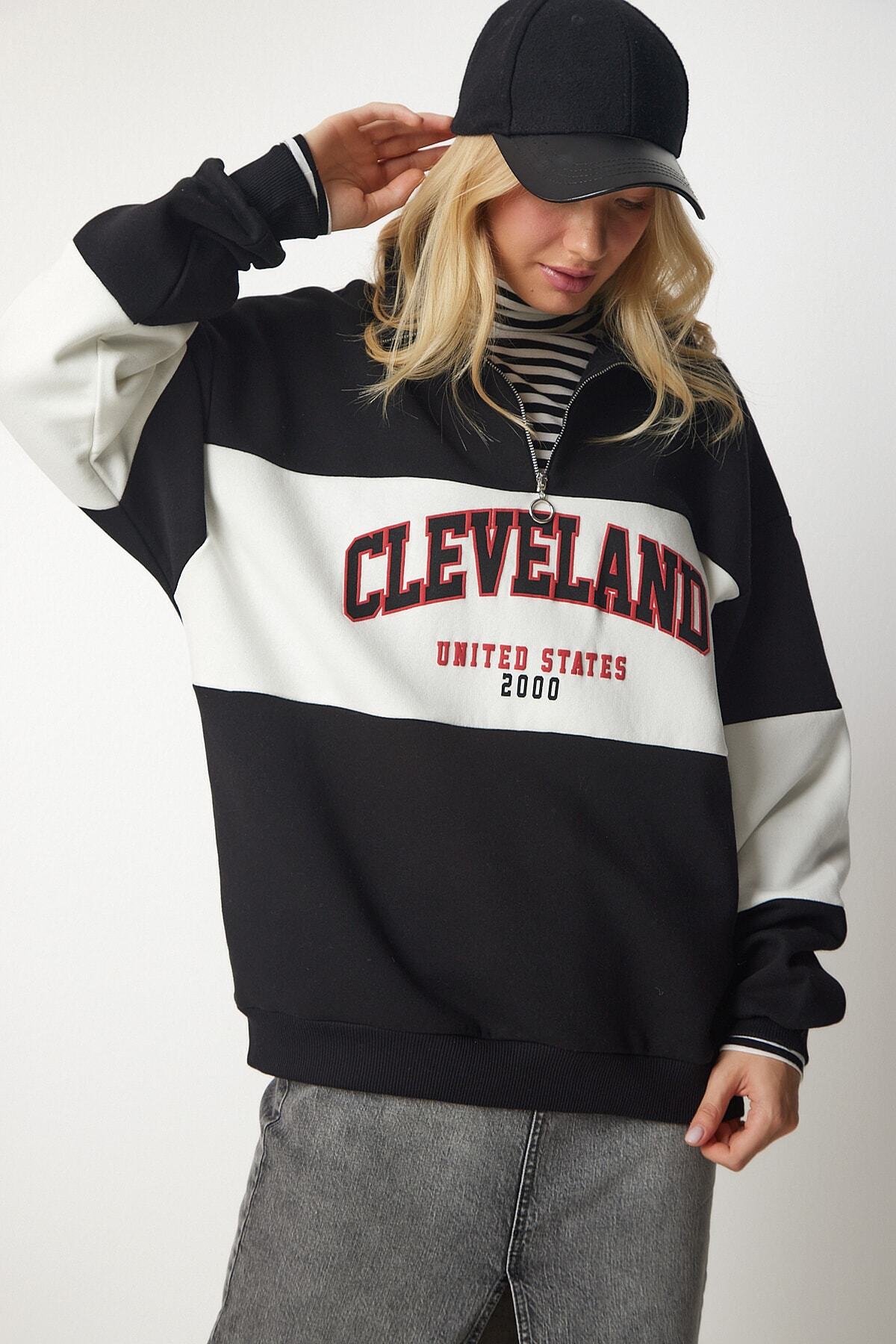 Siyah Beyaz Blok Renkli Baskılı Oversize Sweatshirt HF00439