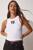 Beyaz Halter Yaka Nakışlı Fitilli Crop Örme Bluz US00904