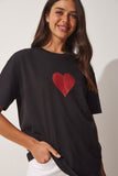 Siyah Işıltılı Kalp Baskılı Oversize Örme T-Shirt DR00077