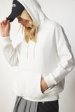 Beyaz Kapüşonlu Şardonlu Basic Sweatshirt SM00153