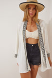 Beyaz Nakış İşlemeli Krinkıl Kimono DD01101