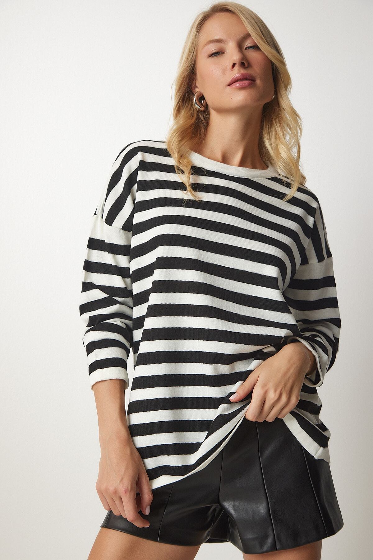 Siyah Beyaz Çizgili Oversize Triko Kazak yy00156