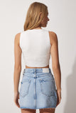 Beyaz Bisiklet Yaka Yazlık Crop Triko Bluz ER00050
