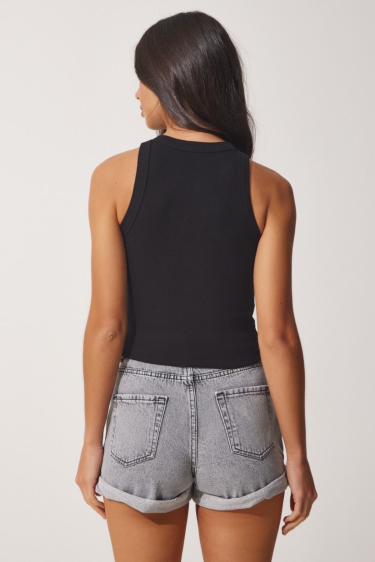 Siyah Halter Yaka Nakışlı Fitilli Crop Örme Bluz US00904