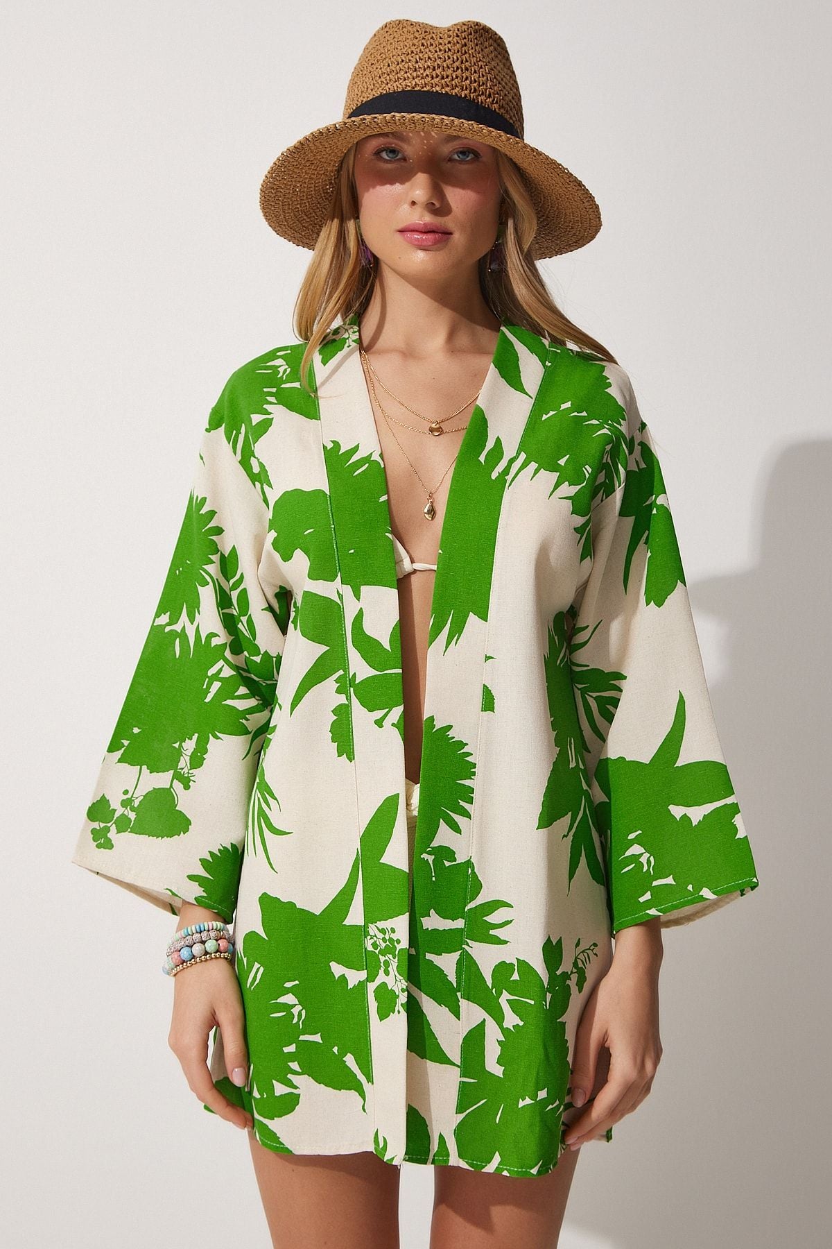 Bej Yeşil Desenli Keten Viskon Kimono BH00381