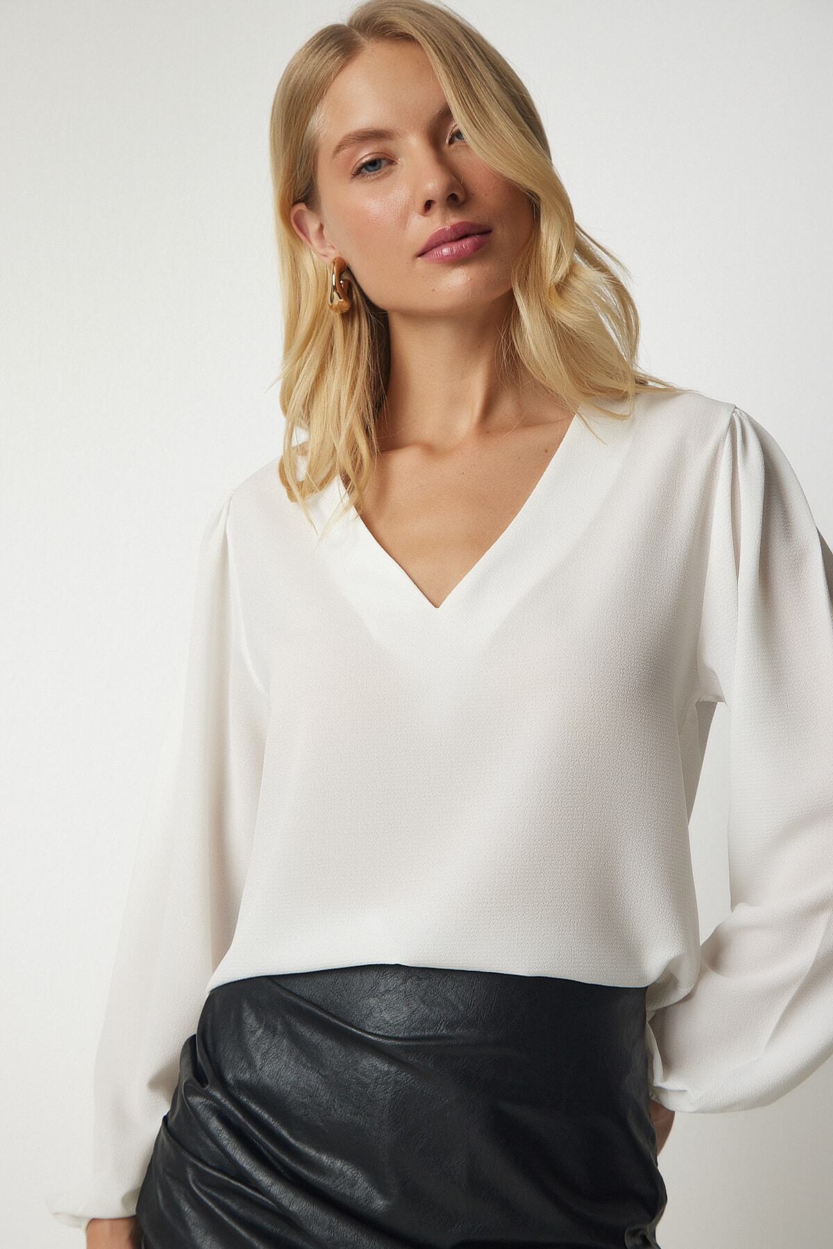 Beyaz V Yaka Krep Bluz UB00153