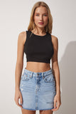 Siyah Bisiklet Yaka Yazlık Crop Triko Bluz ER00050