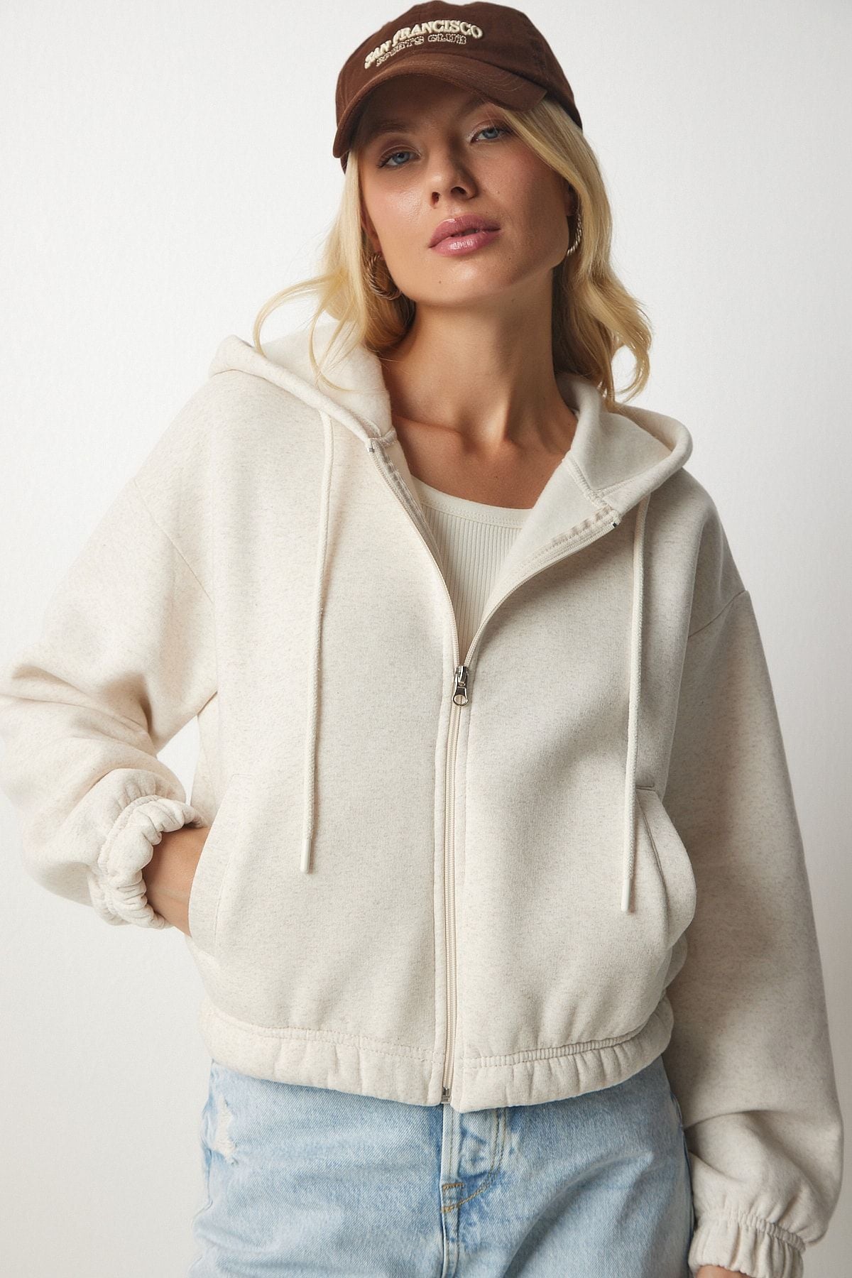Krem Kapüşonlu Şardonlu Sweatshirt UB00127