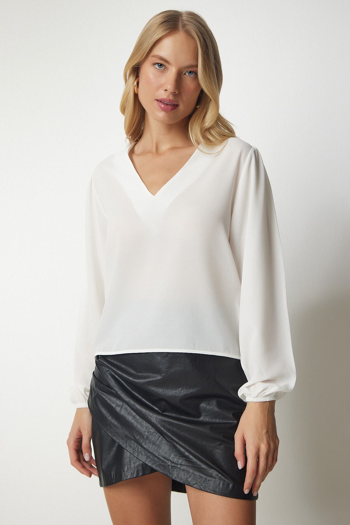 Beyaz V Yaka Krep Bluz UB00153